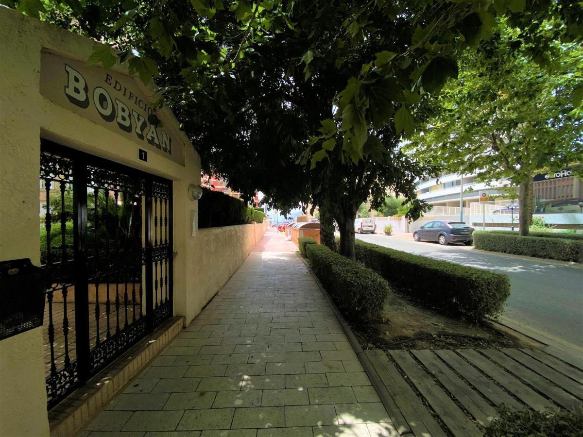 קלפה Apartamento A 50M De La Playa מראה חיצוני תמונה